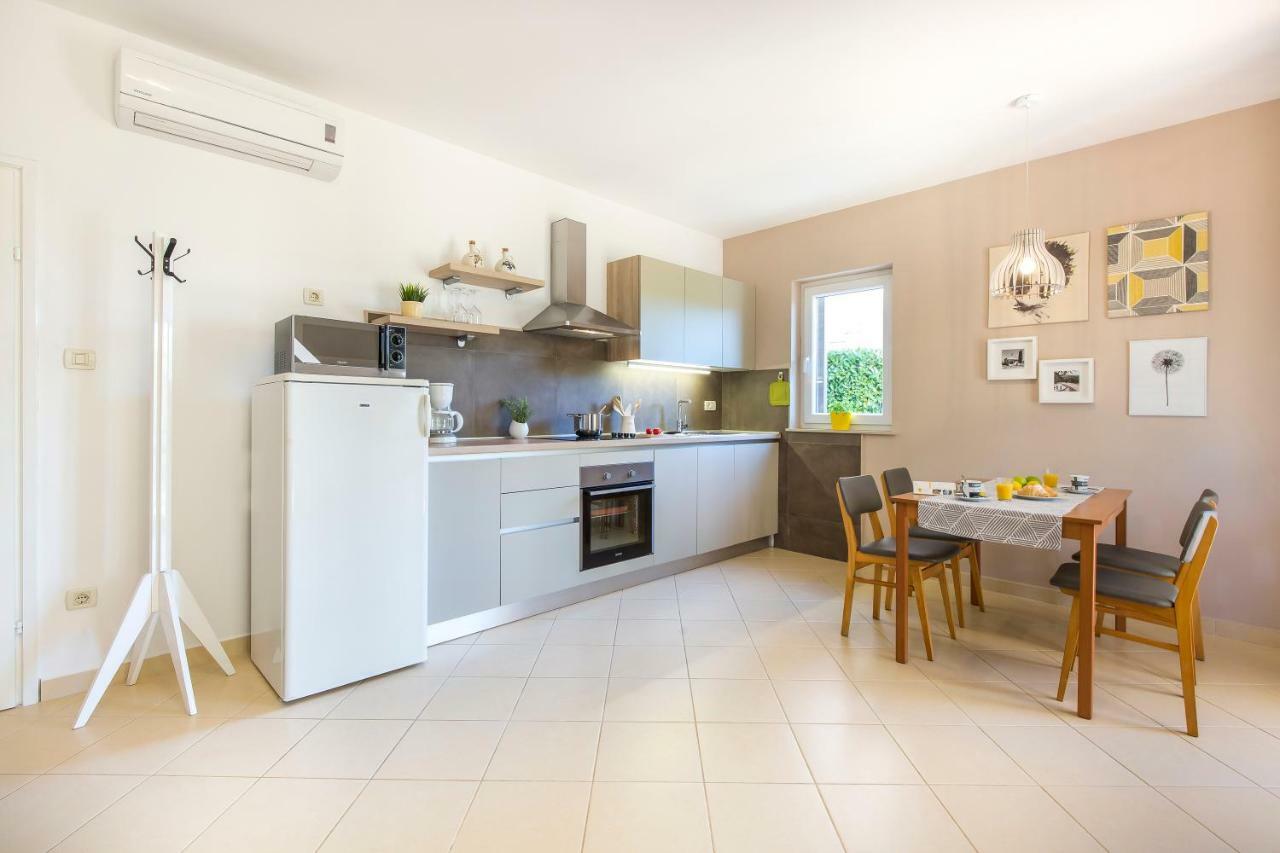 Apartment Andrea Sveta Marina エクステリア 写真